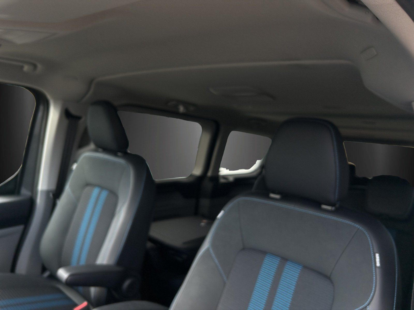 Fahrzeugabbildung Ford Tourneo Custom Sport L1  FGS 3.-5 Jahr