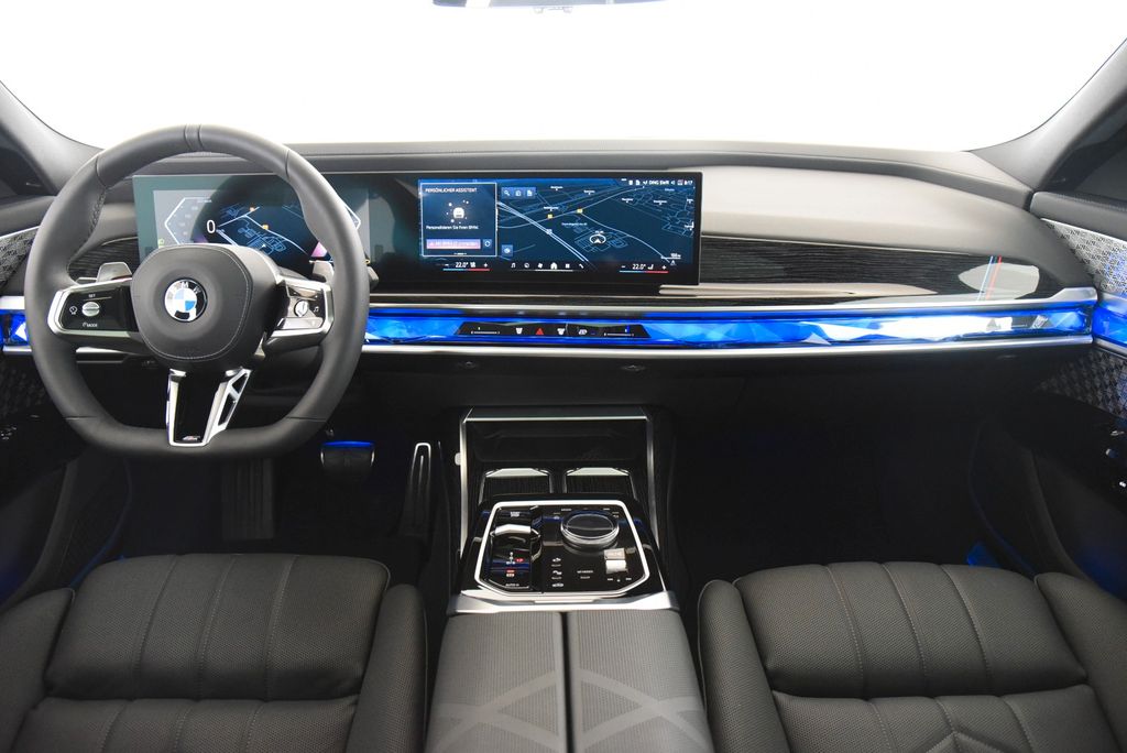BMW 740