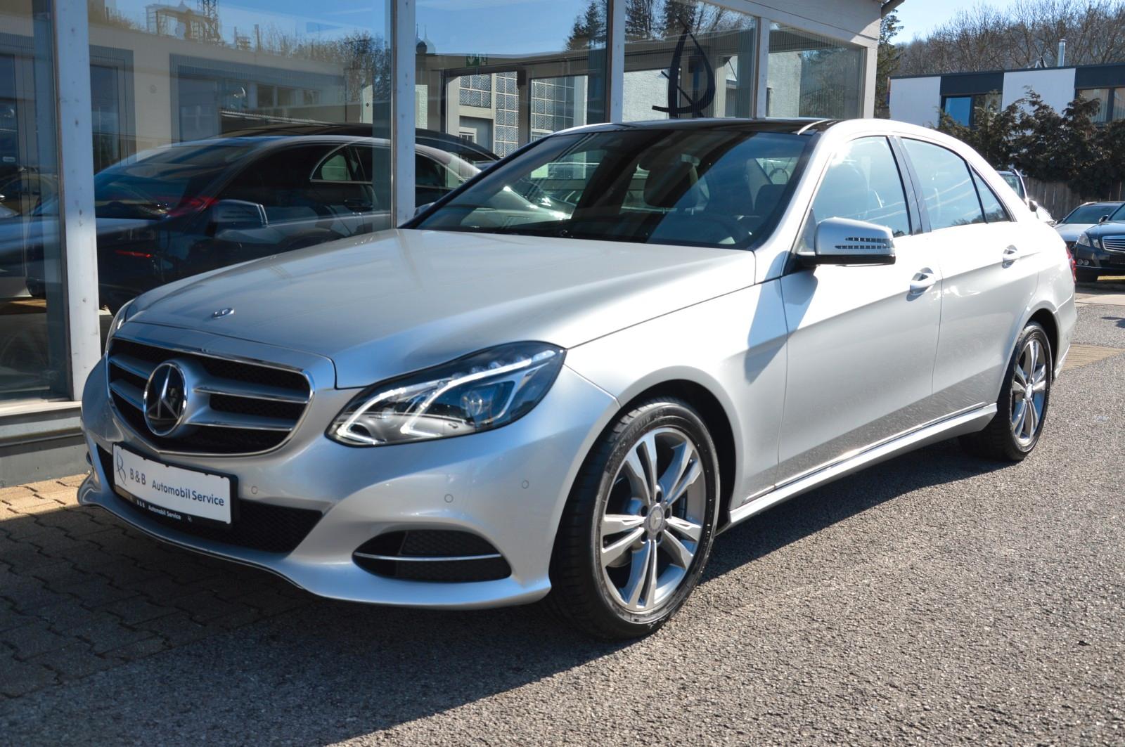 Mercedes-Benz E 200 LIM 7G AVANTGARDE*NAVI*LED*PANO*1.HAND*AHK