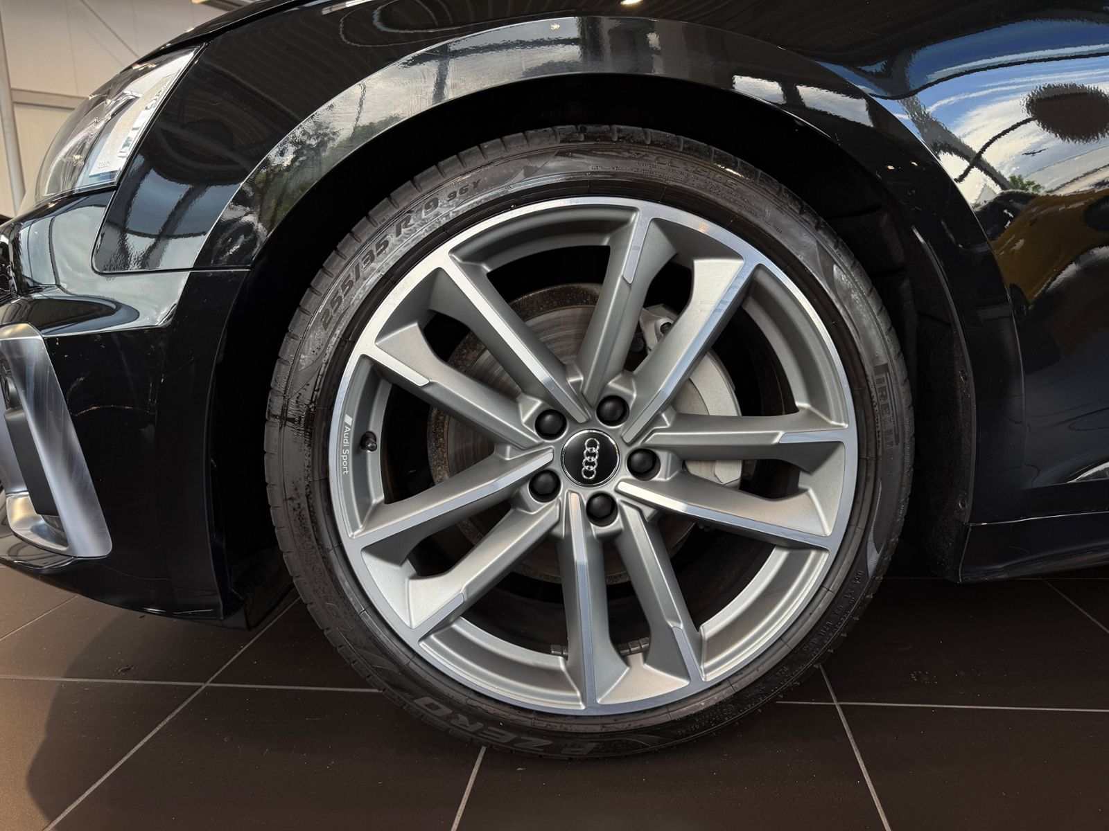 Fahrzeugabbildung Audi A5 Cabriolet 40 TFSI S line RFK LED NAVI