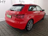 Audi A3 1,8 TFSI quattro S-Line, LED, Navi, SHZ, PDC - Audi A3: Rot