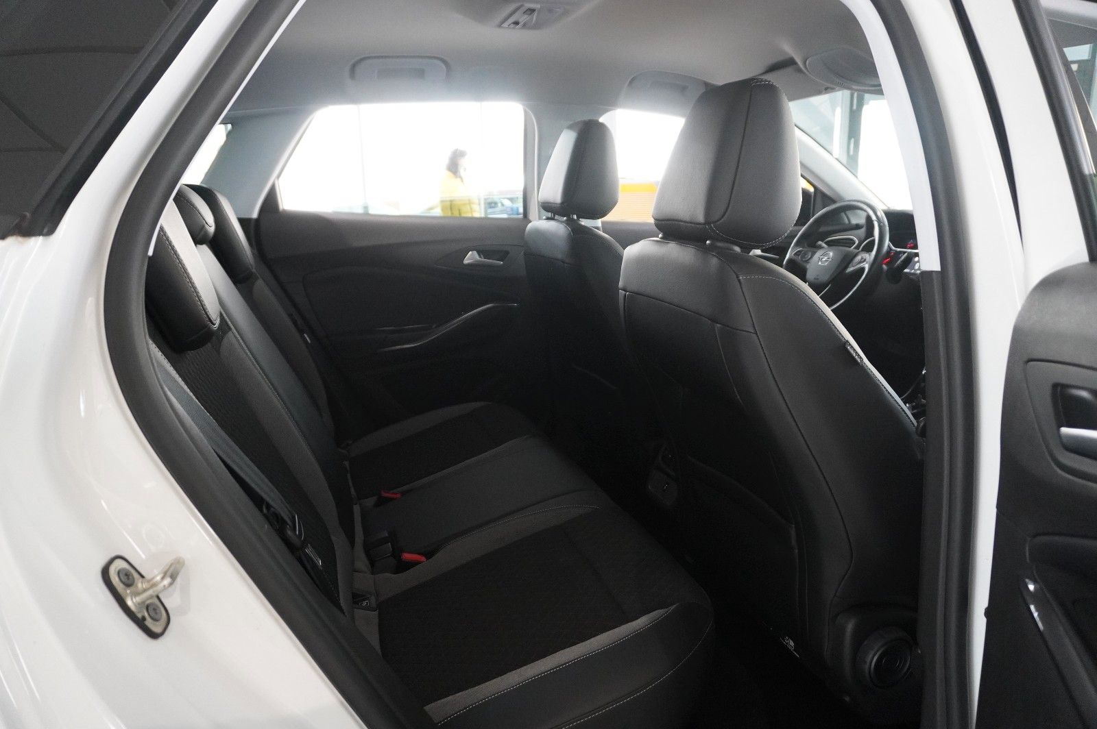 Fahrzeugabbildung Opel Grandland 1.5D ELEGANCE NAVI/LED/KAMERA/SPORT/SH