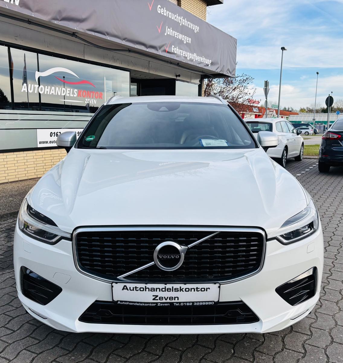 Volvo XC 60  R Design /AWD/LED/Scheib/R.Kam/Navi/AHK