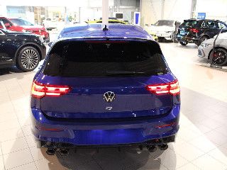 Fahrzeugabbildung Volkswagen Golf VIII R 4M DSG Matrix ACC SHZ Navi-Pro RearV