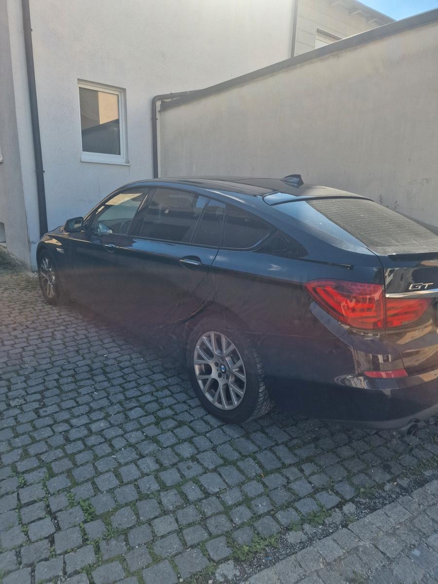 BMW 530i -