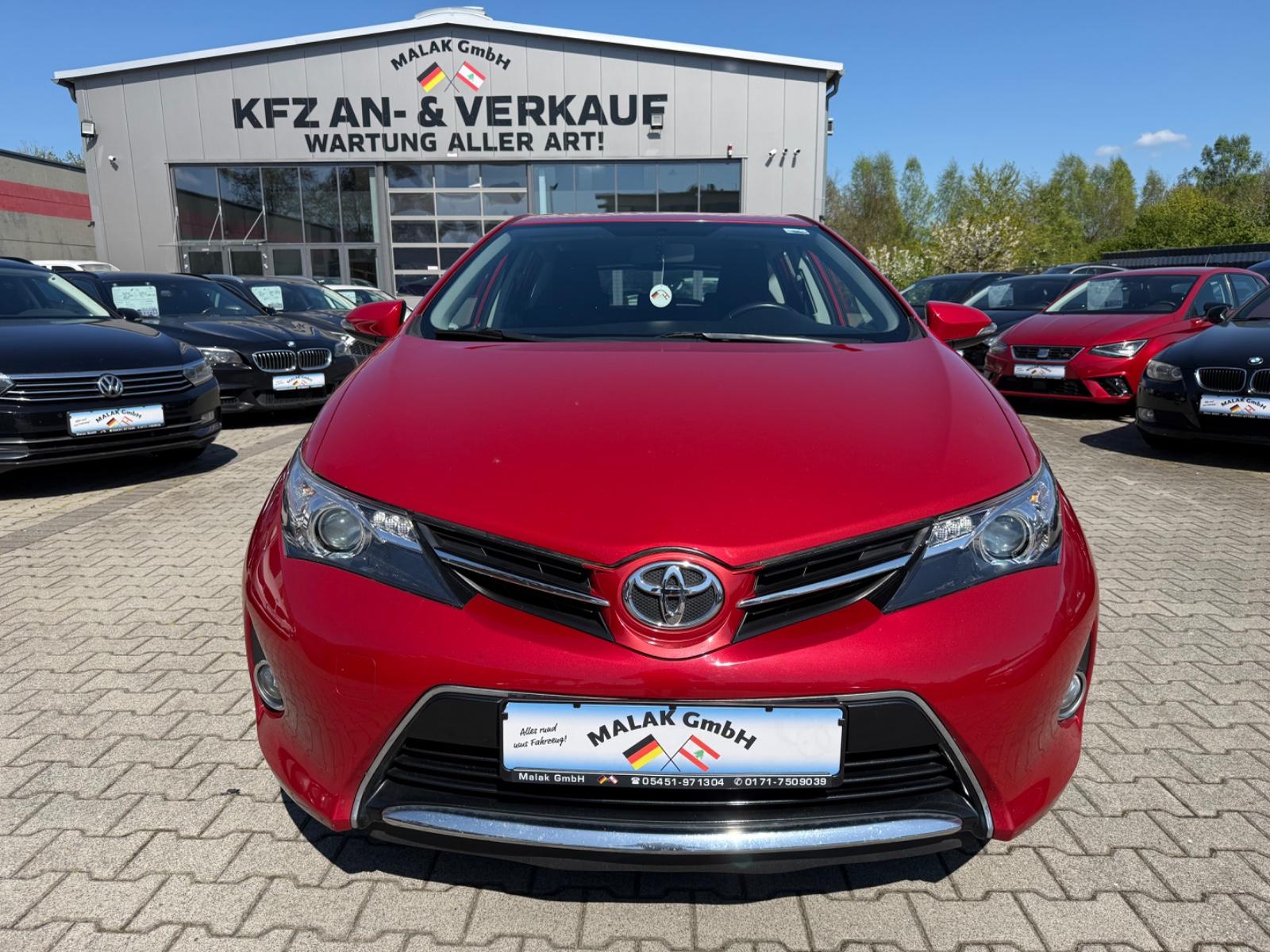 Toyota Auris Life+