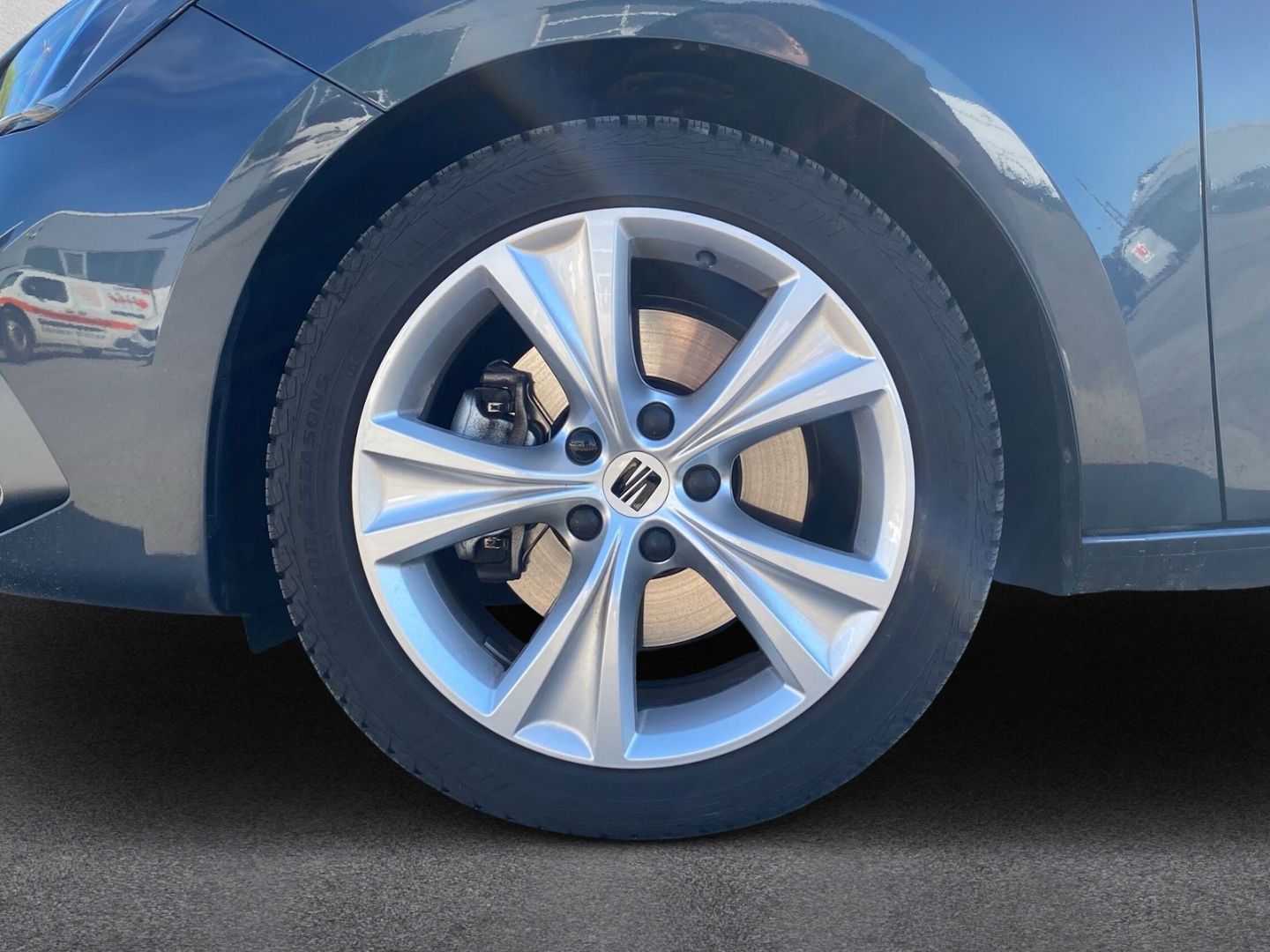 Fahrzeugabbildung SEAT Leon Sportstourer FR 2.0 TDI EU6d Navi Digitales