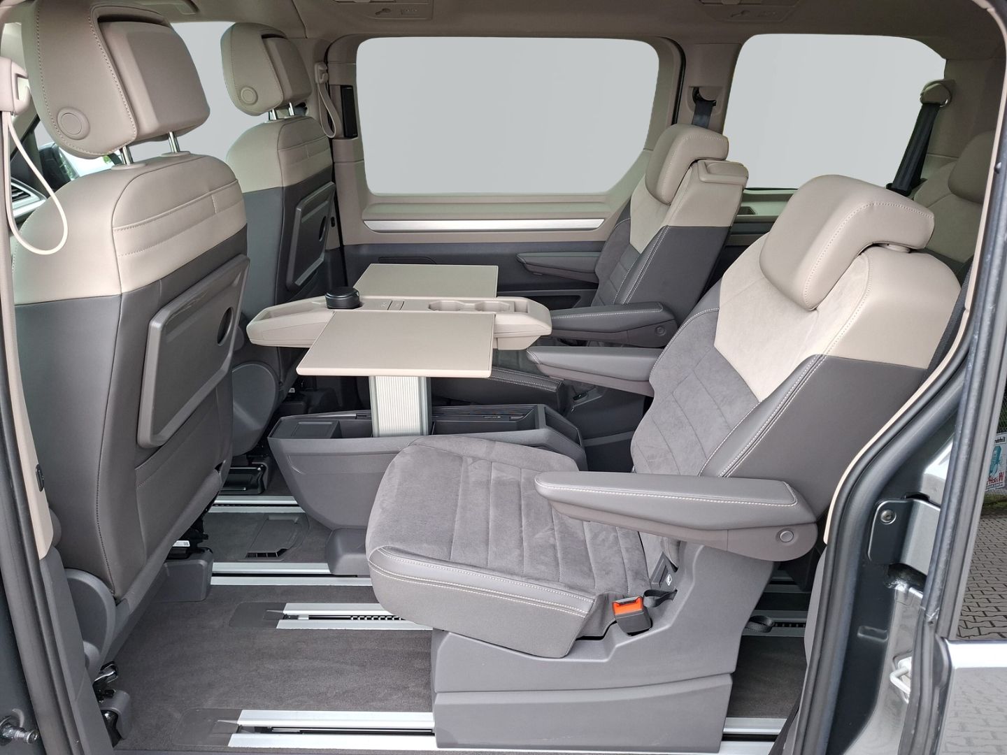 T7 Multivan 1.5 eHybrid DSG 4MOTION KÜ Style *AH