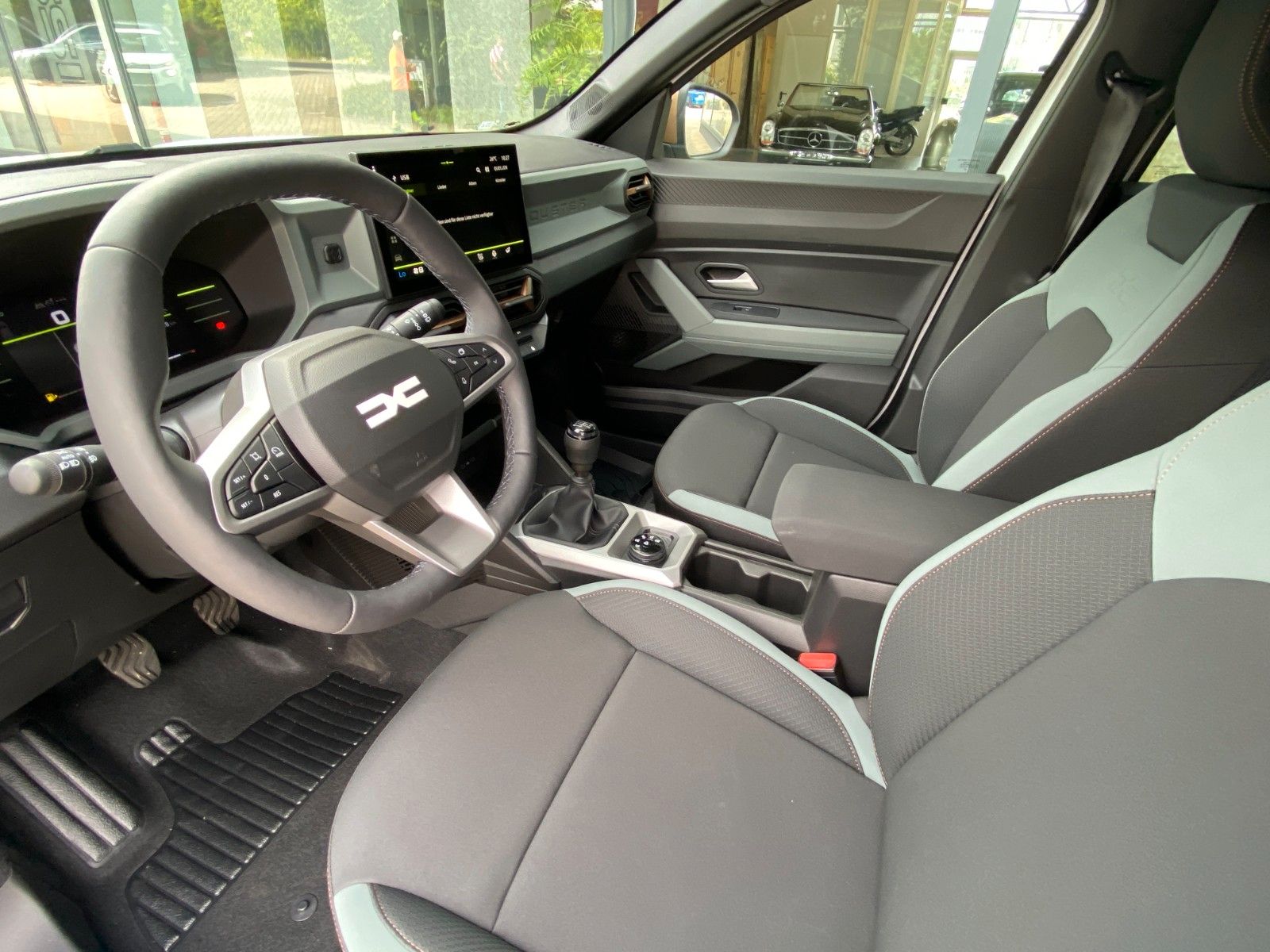 Fahrzeugabbildung Dacia 4x4 TCE 130 Winter-+City-+Techpaket