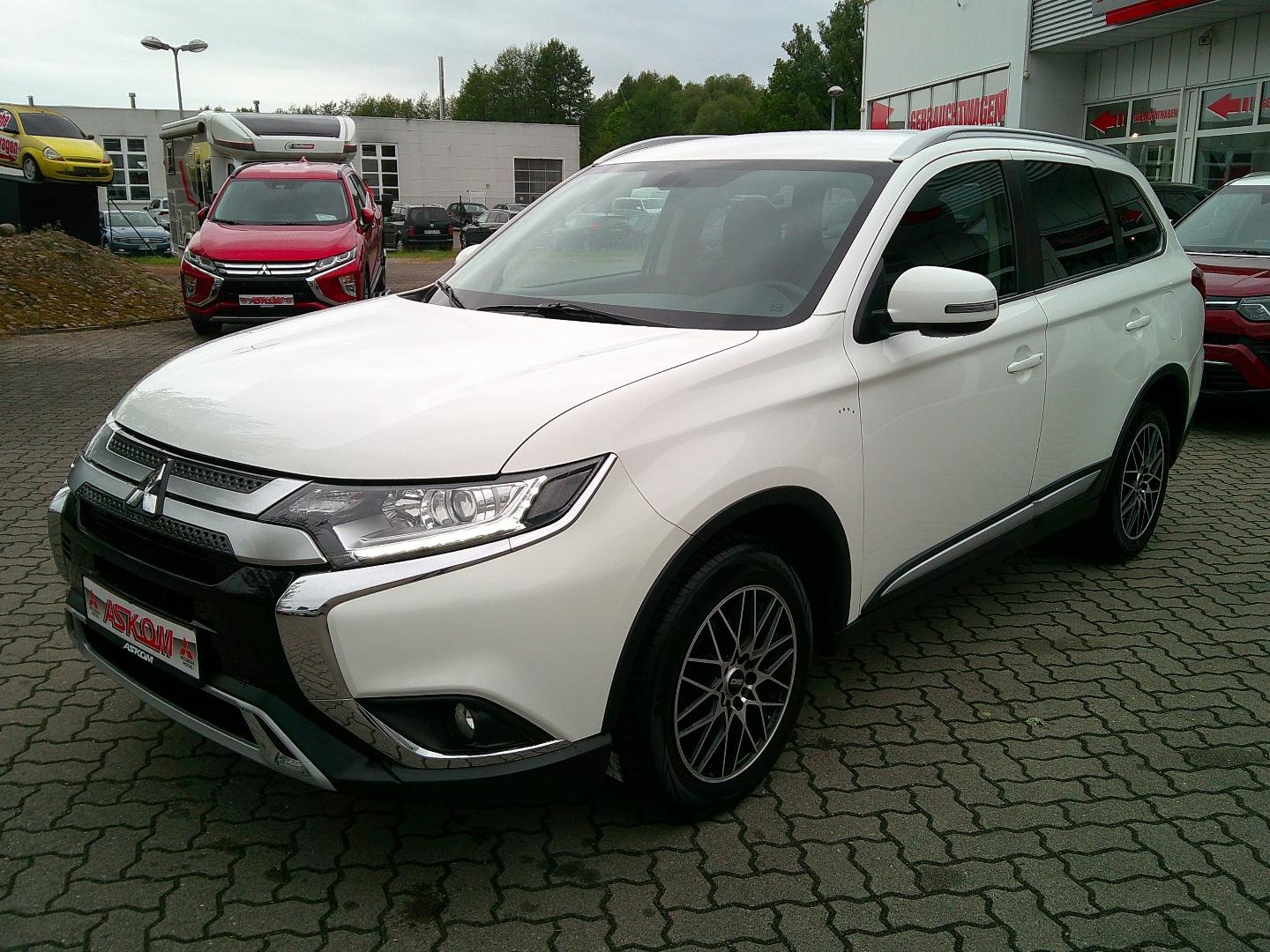 Mitsubishi Outlander Spirit 2.0 RFK/ACC/SHZ/Alu