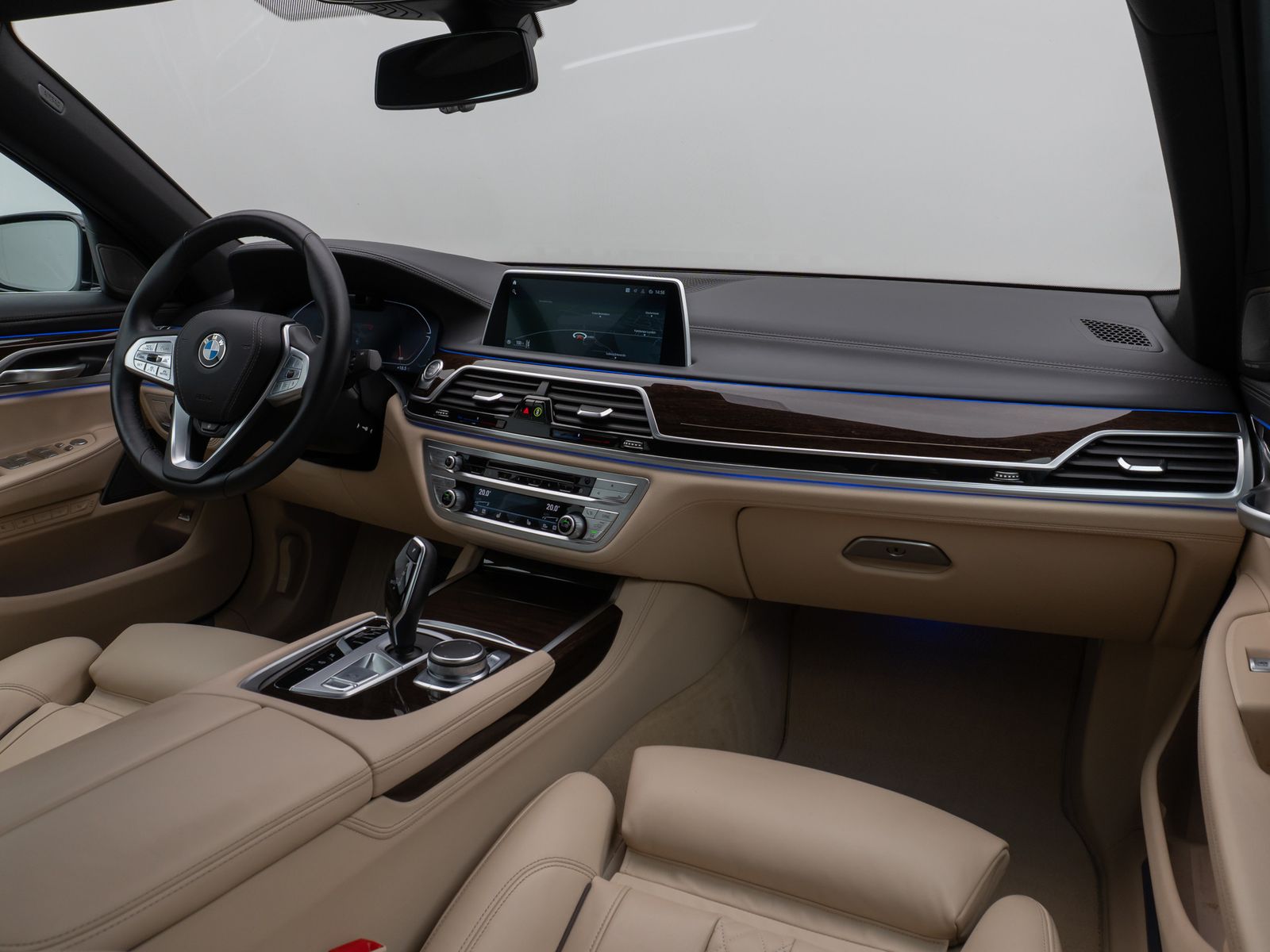 Fahrzeugabbildung BMW 730d xD 360°Laser Massage DAB DisplKey SoftClose