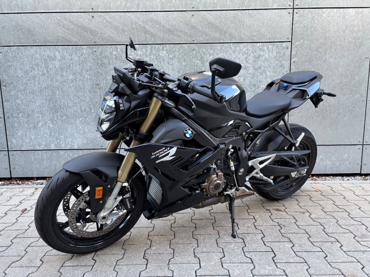 Fahrzeugabbildung BMW S 1000 R Komfortpaket, Dynamikpaket Lenkerendspi