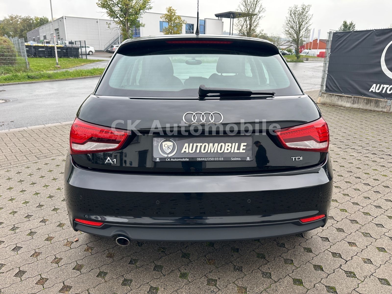Fahrzeugabbildung Audi A1 Sportback Sport 1.6 TDi/Navi/Klima/SHZ/PDC