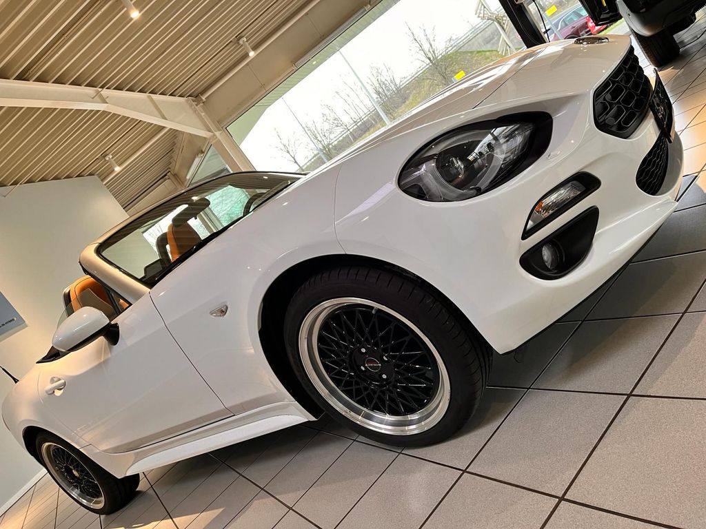 Image of Fiat 124 Spider