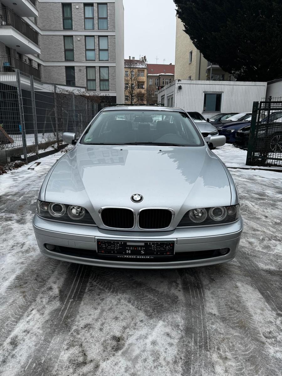 BMW 520i Aut*Leder*PDC*Schiebedach*Rostfrei!