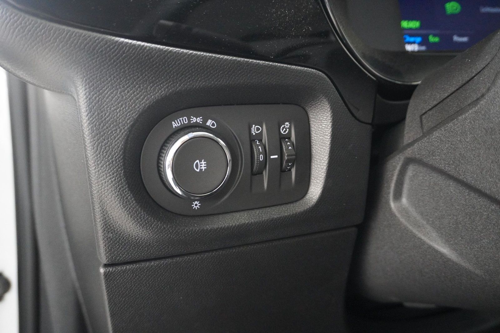 Fahrzeugabbildung Opel Corsa-e F EDITION 7KW NAVI/VIRT/SPORT/DAB/WÄRMEP