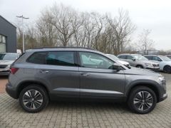 Fahrzeugabbildung Skoda Karoq 2.0l TDI DSG 4x4 Tour *LED*NAV*pACC*SITZHZ