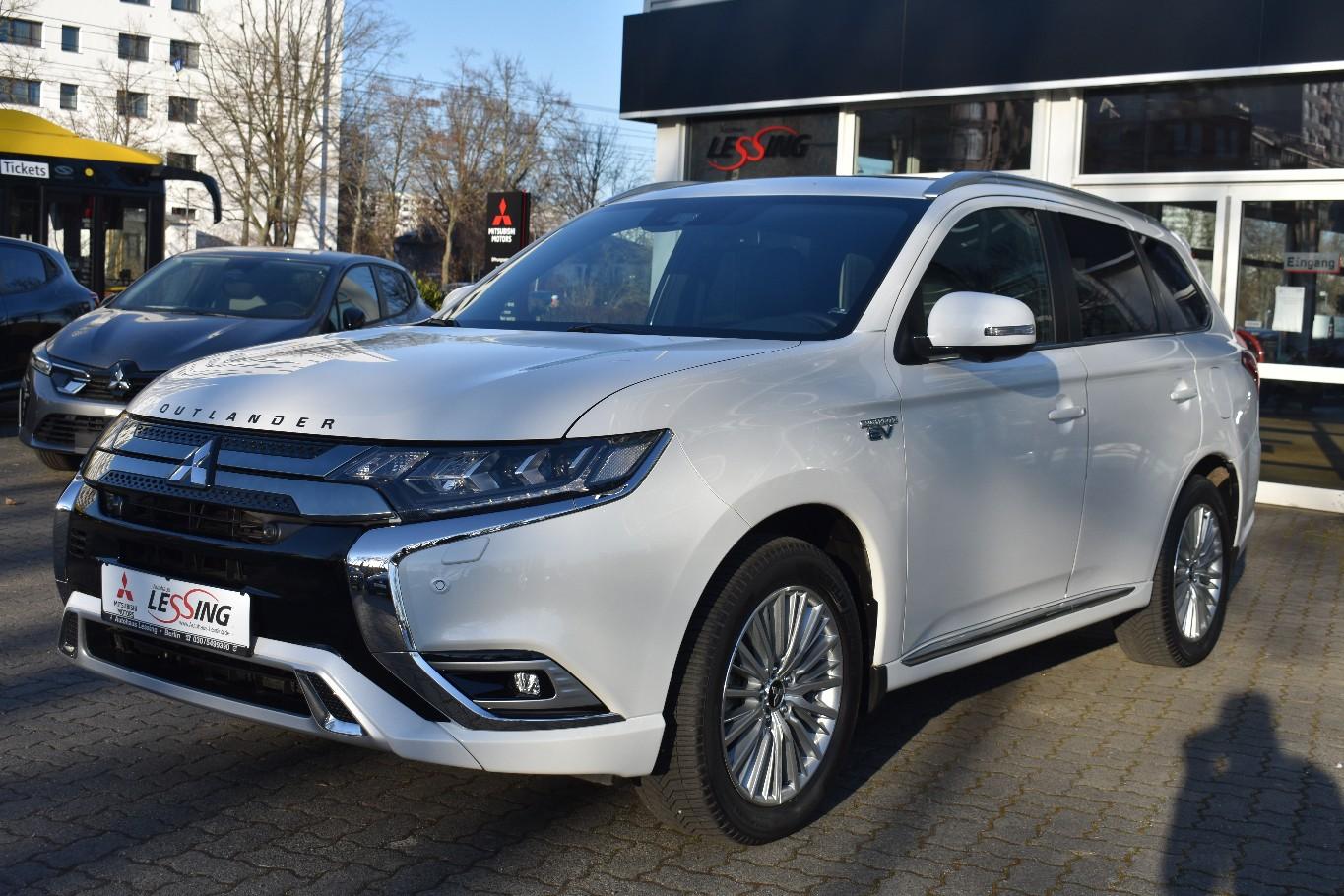 Mitsubishi Outlander Plug-in Hybrid TOP 2.4 4WD AHZV