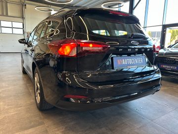 Ford Focus *1.HAND*19%*LED*LKHZ*SPORT*CARPLAY*TEMPO