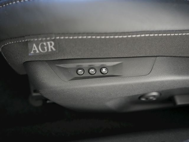 Astra L ST ULTIMATE AT+NAVI+HEAD-UP-DISPLAY+360°