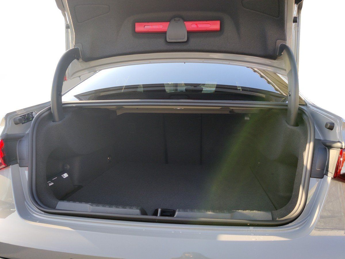 Audi RS 3 Limousine Stronic MATRIX+280 KM/H+Pano foto 8