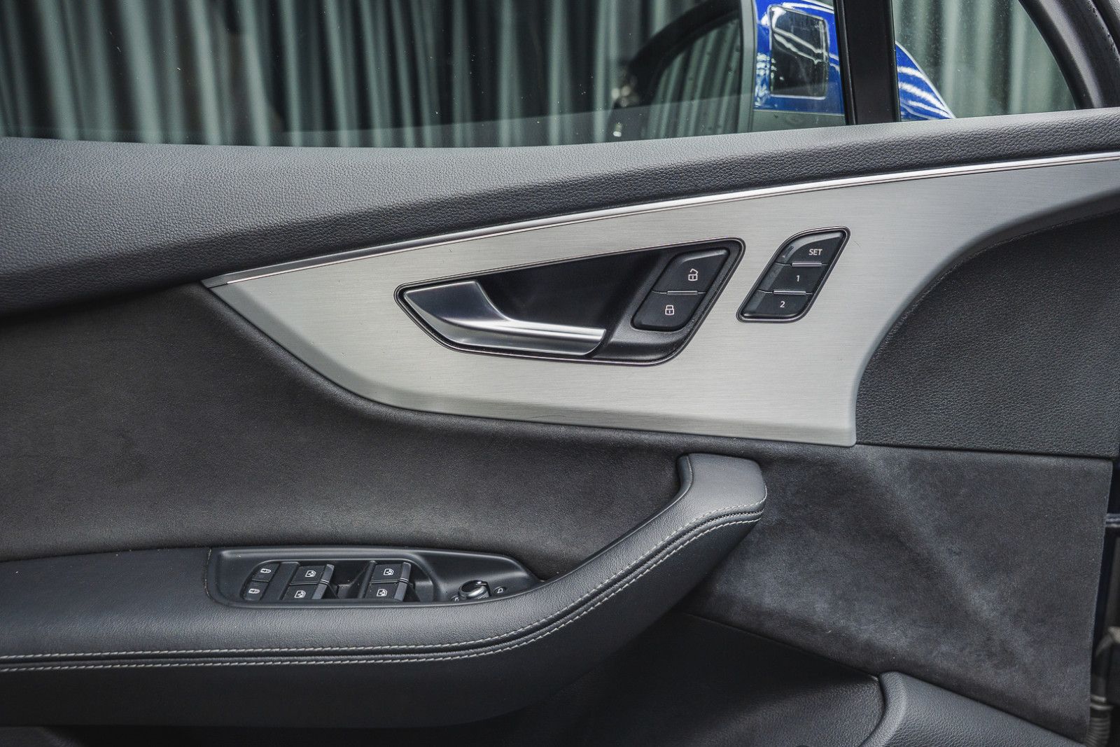 Fahrzeugabbildung Audi Q7 45 TDI quattro S line*Matrix*B&O*HUD*7-Sitz