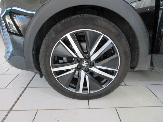 Fahrzeugabbildung Peugeot 5008 GT 1.2T LED/NAVI/SHZ/PDC/R´CAM/7-SITZ/LEDER