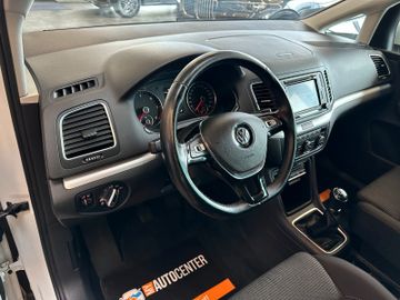 Volkswagen Sharan *Comfortline*7-Sitzer*TEMPO*NAVI*PDC*
