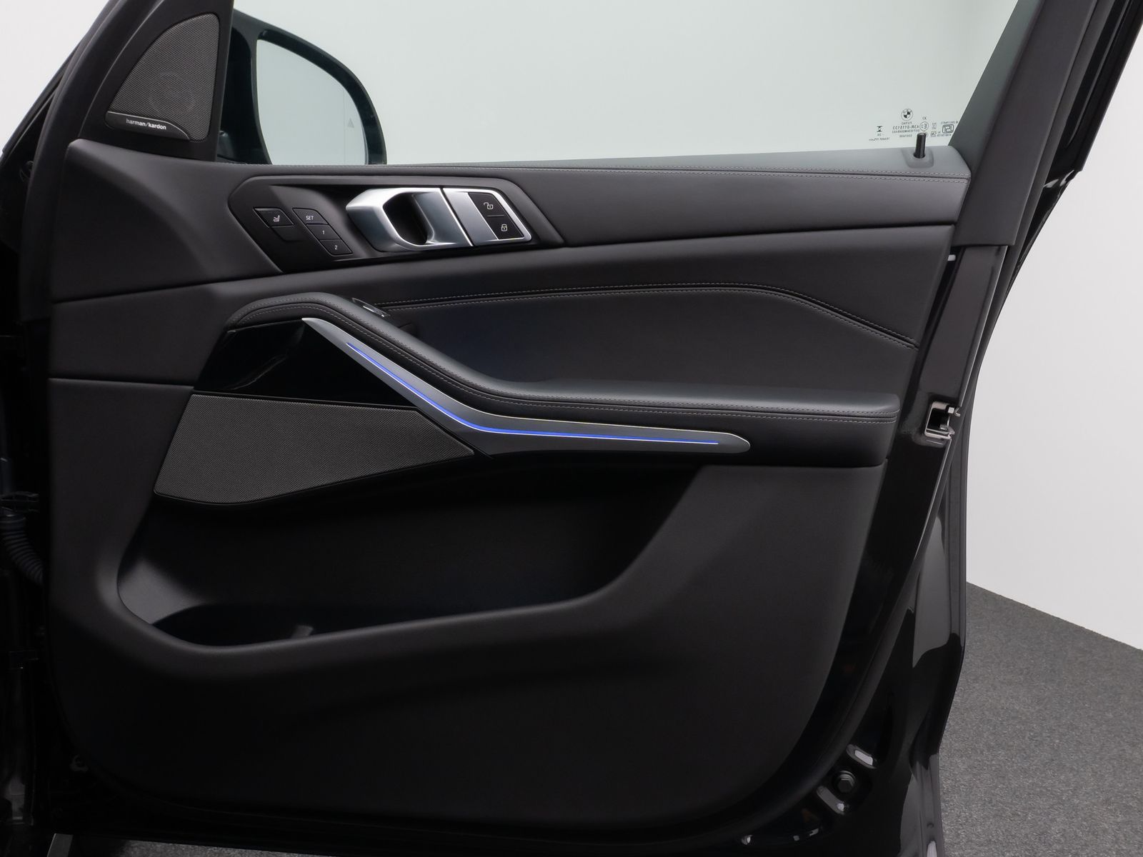 Fahrzeugabbildung BMW X7 M60i SkyLounge Kamera HUD DAB H/K SoftCL 22"