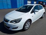 Opel Astra J 1.7 CDTI Edition AHK, sehr gepflegt - Opel Astra: 7 Cdti