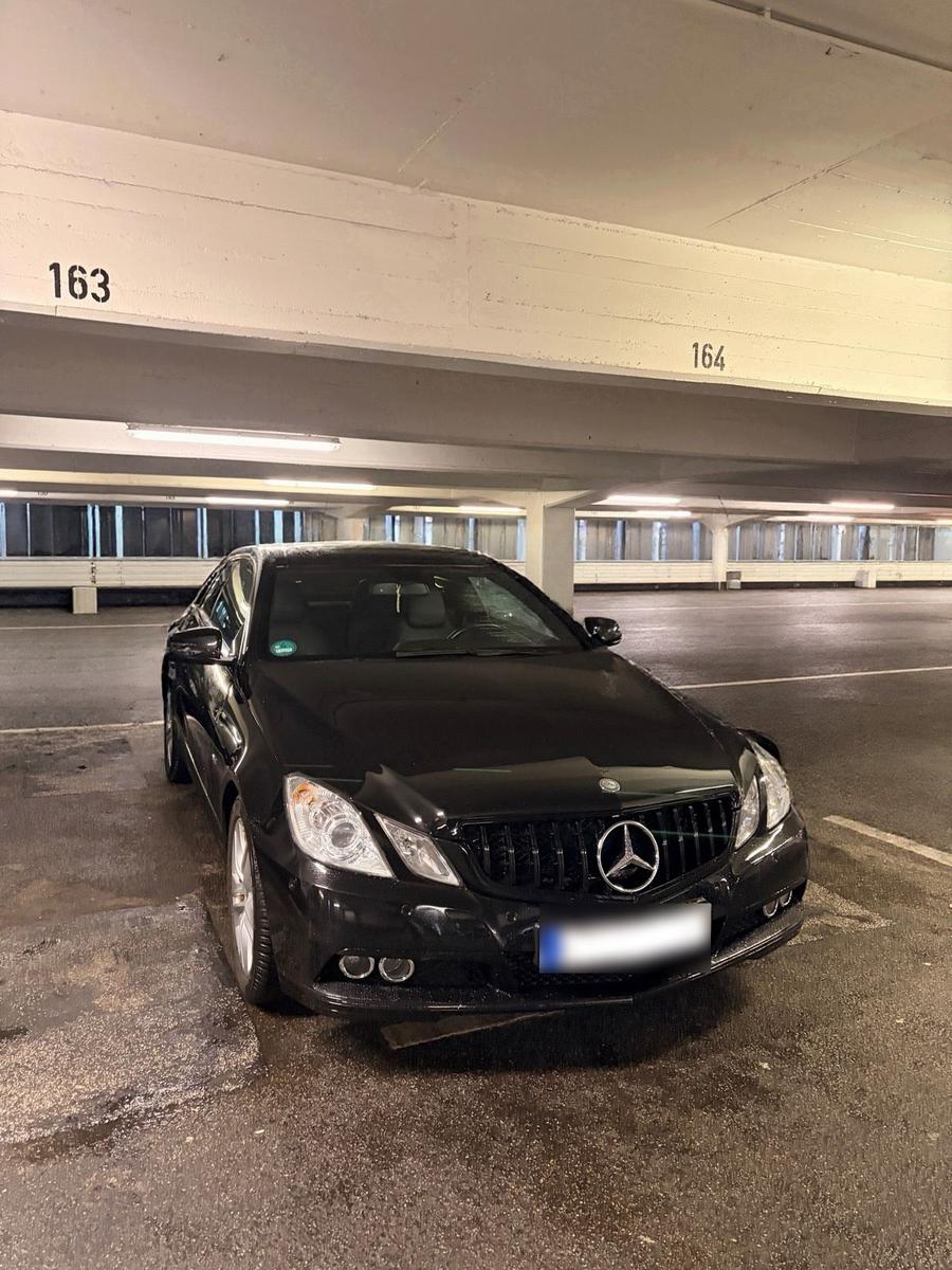 Mercedes-Benz E 200