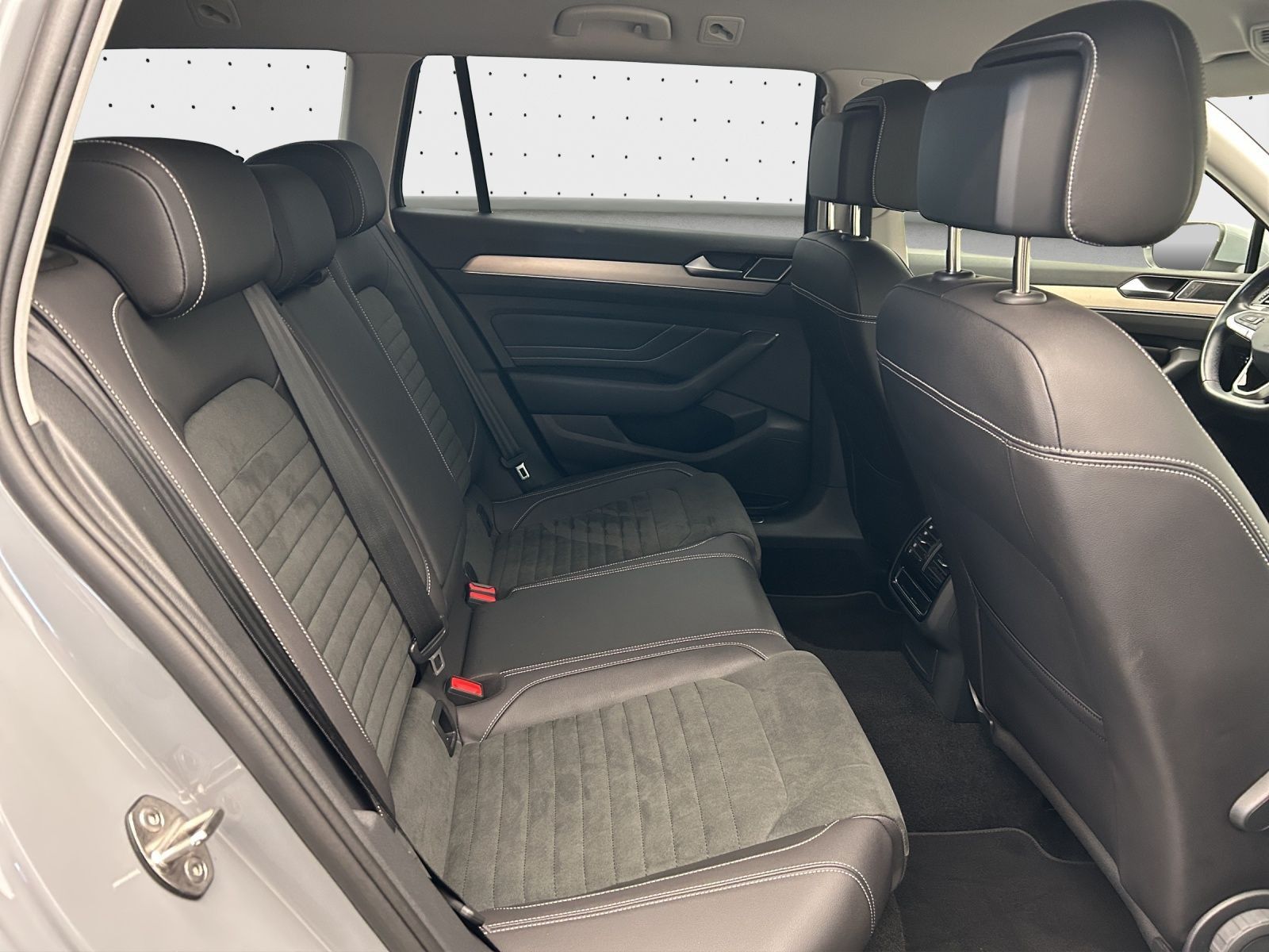 Volkswagen Passat Variant - Bild 19