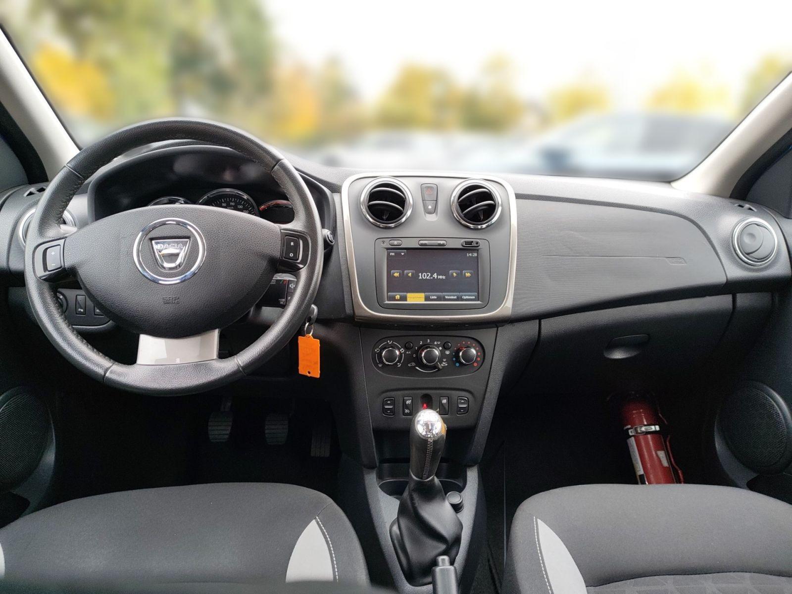 Dacia Sandero 2015 — photo 10