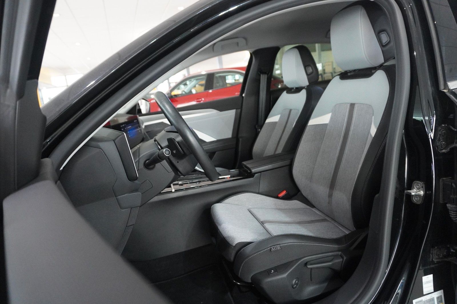 Fahrzeugabbildung Opel Astra L Lim. 1.5D ELEGANCE NAVI/LED/KAMERA/SPORT