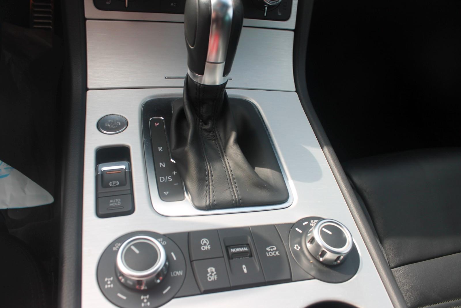 Volkswagen Touareg 3.0 V6 TDI Tiptronic*AHK*Standhzg*n22"LM