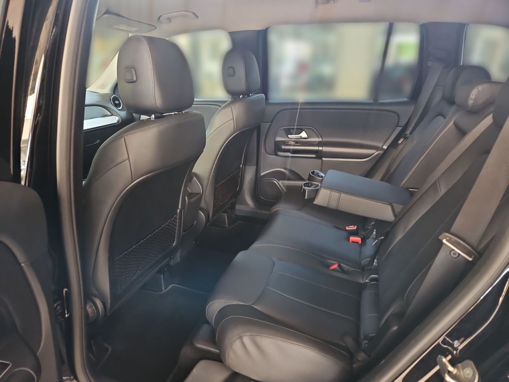 Fahrzeugabbildung Mercedes-Benz GLB 220 d 4M STYLE AHK Navi LED-NB SHZ KAM DAB