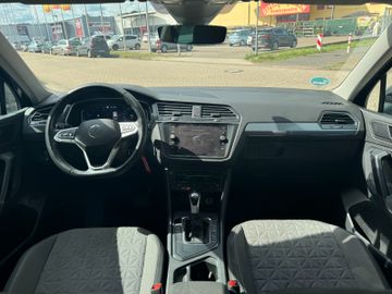 Volkswagen Tiguan - 9