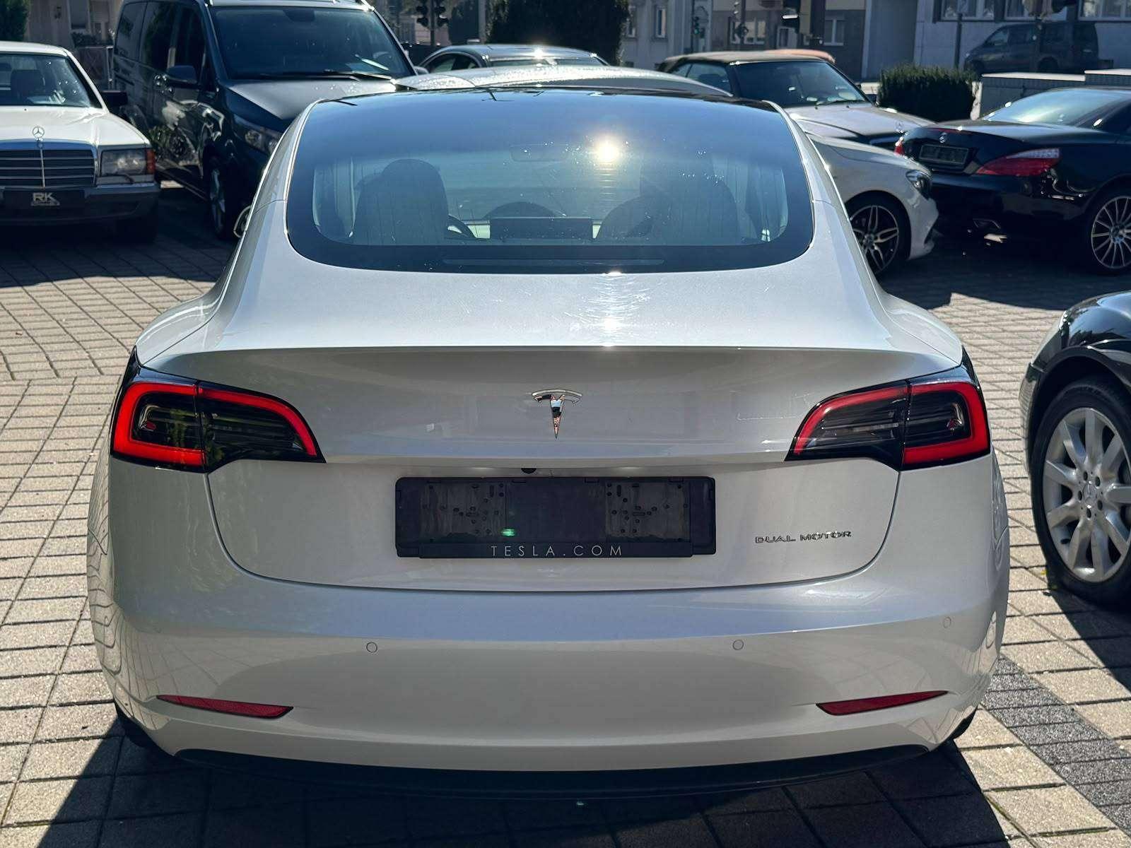 Tesla Model 3 Long Range 4x4 351ch - 1ère main - CT récent - Pneus été + Hiver - Hayon éléctrique - AFL