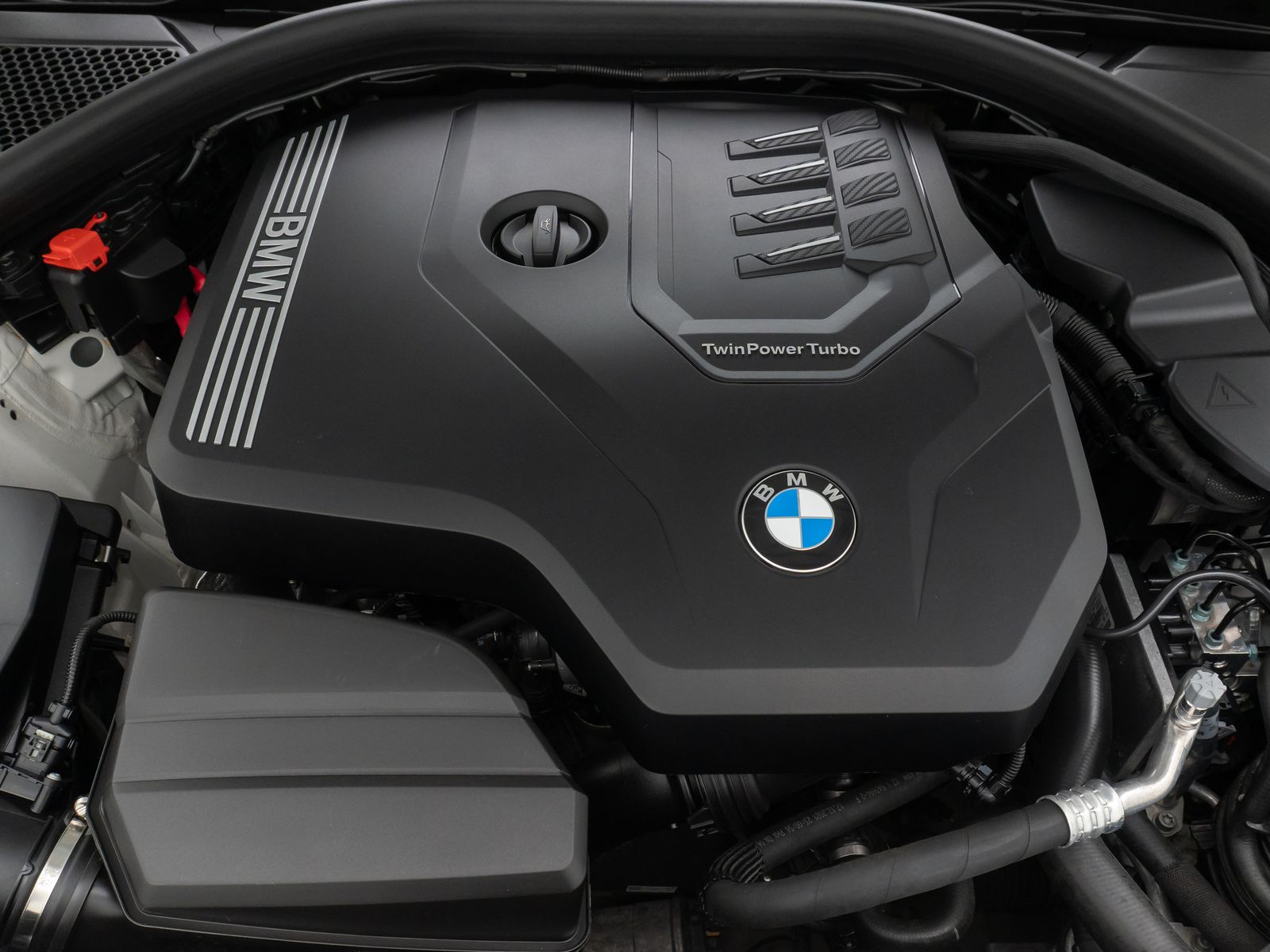 Fahrzeugabbildung BMW 330i Sport Line DAB Alarm MSport Lenkrhzg 19Zoll