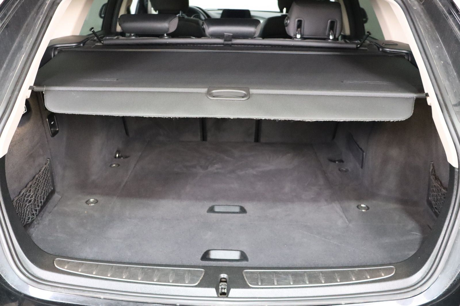 Fahrzeugabbildung BMW 316 i Modern Line * Bi-Xenon * Navi
