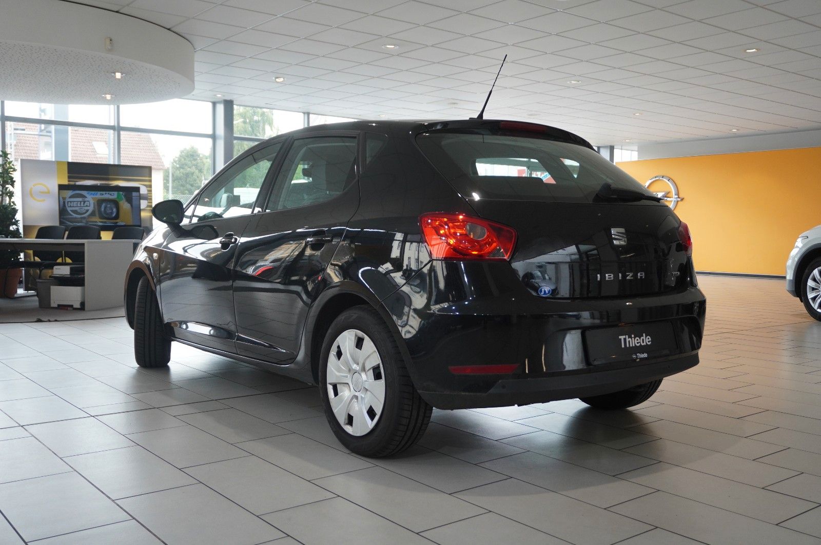 Fahrzeugabbildung SEAT Ibiza 1.4 TDI STYLE 5-TÜR NAVI/TEMP./PDC/NEBEL