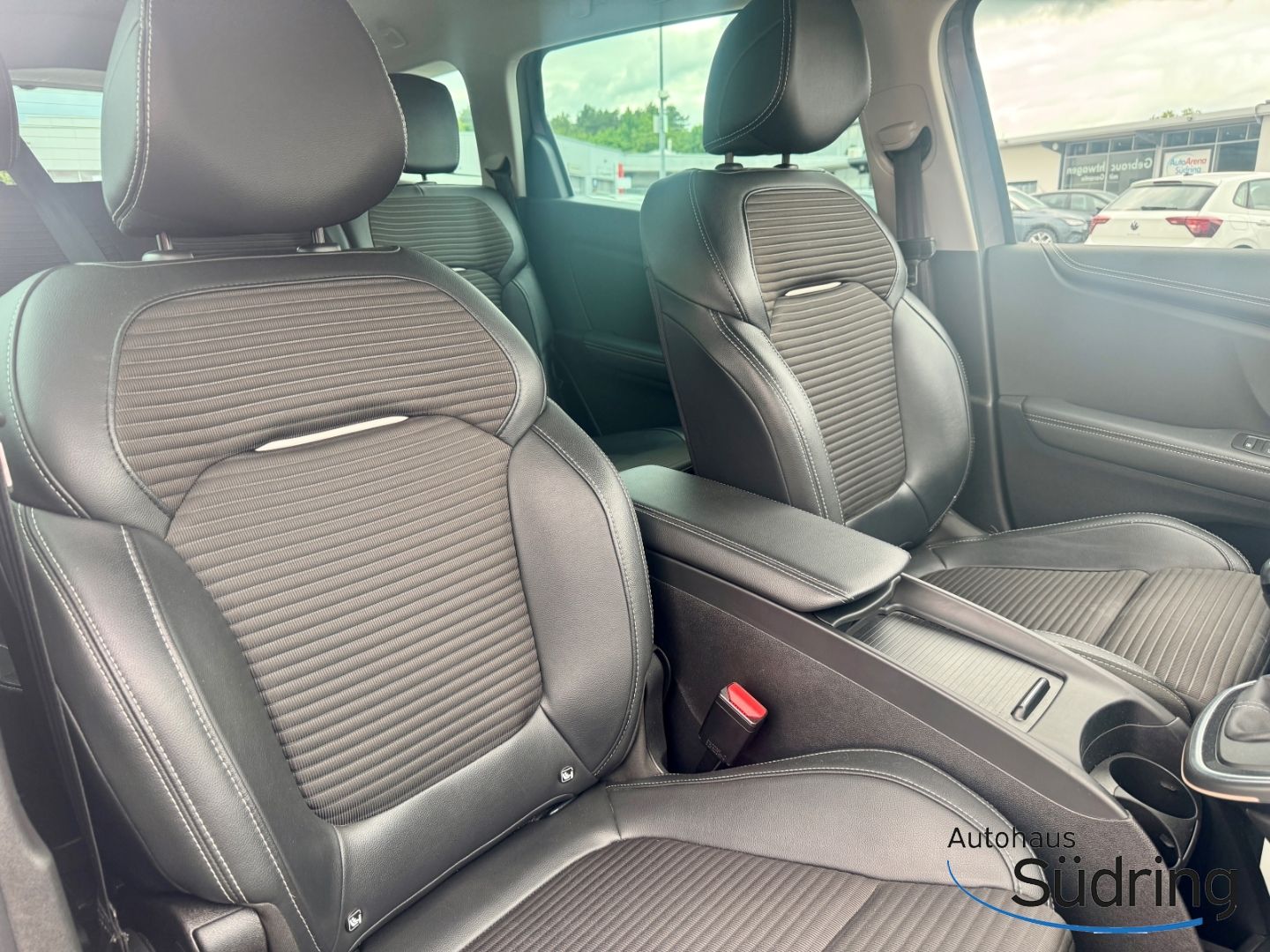 Scenic 1,3 TCe Energy Grand BOSE Edition Navi