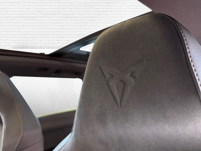 Fahrzeugabbildung CUPRA Leon Sportstourer VZ 2.0 TSI 4Drive MATRIX ALU