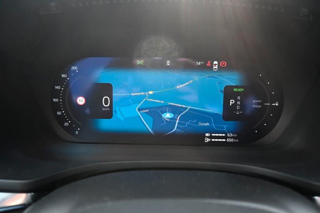Fahrzeugabbildung Volvo V60 T6 PHEV Essential AWD*AHK*PDC*LHZG*