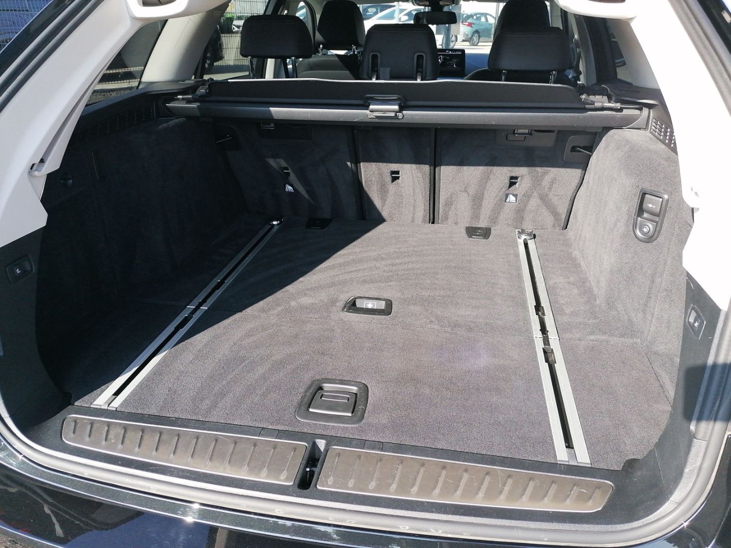 BMW 520 d xDrive Touring Luxury Line  Park-Assistent foto 13