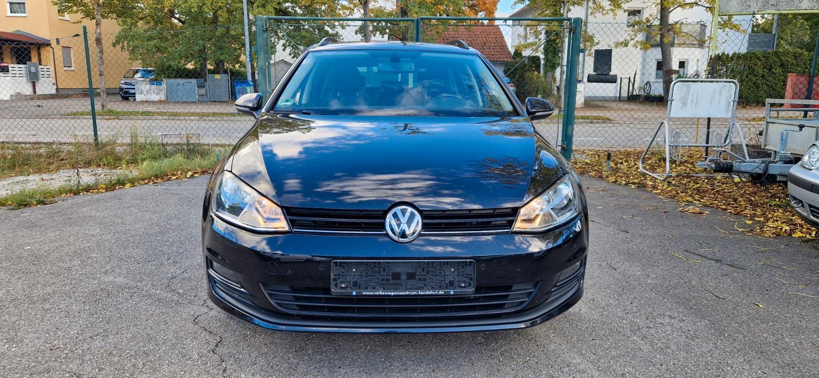 Volkswagen Golf 2015 — вигляд ззаду