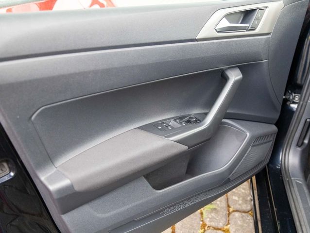 Bild #9: Volkswagen Polo Comfortline 1.0 TSI OPF DSG Navi EPH Klima
