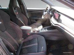SKODA Octavia Combi 2.0 TDI RS Columbus Traveller Ahk SKODA Octavia Combi 2.0 TDI RS Columbus Traveller Ahk