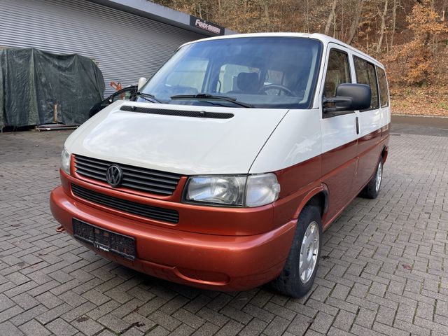 Volkswagen Multivan 2.5 TDI Classic 2-1-3