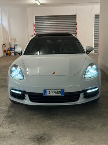 PORSCHE Porsche Panamera 2.9 4 E-Hybrid 10 years Edition